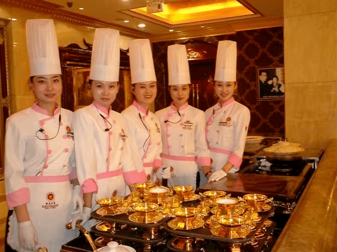 探索改革路 弘扬老字号——长春饭店 做好品牌输送名优产品与饮食服务